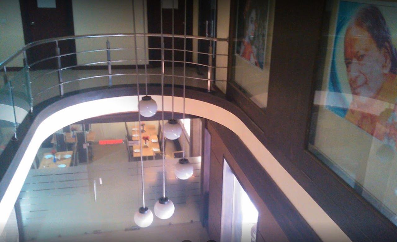Hôtel City Surya à Gaya Extérieur photo